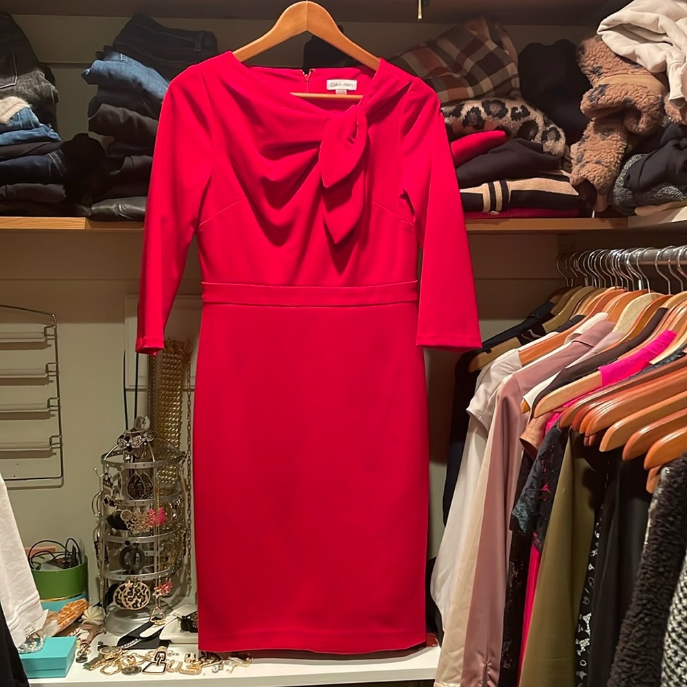 Calvin Klein Red Bow Sheath Dress 3/4 Sleeve New without tags Size 4